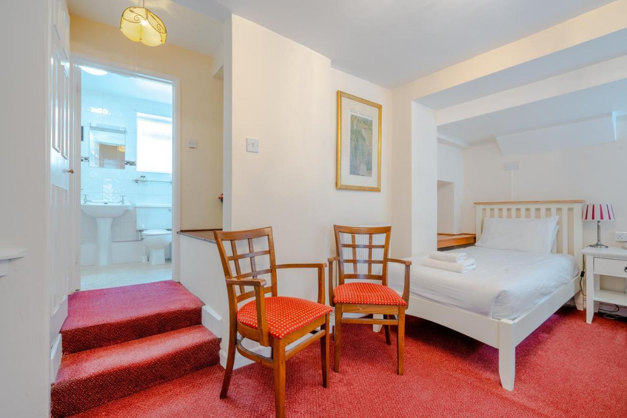Crown Hotel Cotswold 블로클리 외부 사진
