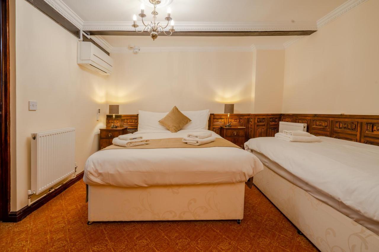 Crown Hotel Cotswold 블로클리 외부 사진