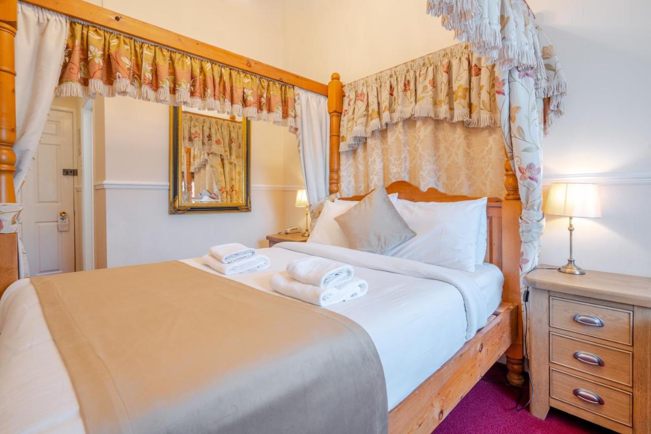 Crown Hotel Cotswold 블로클리 외부 사진