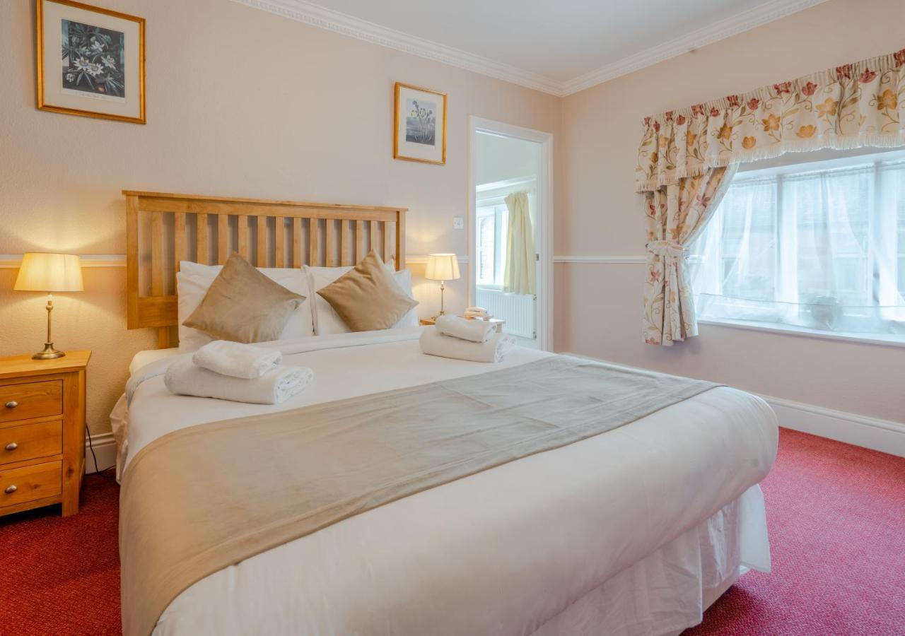 Crown Hotel Cotswold 블로클리 외부 사진