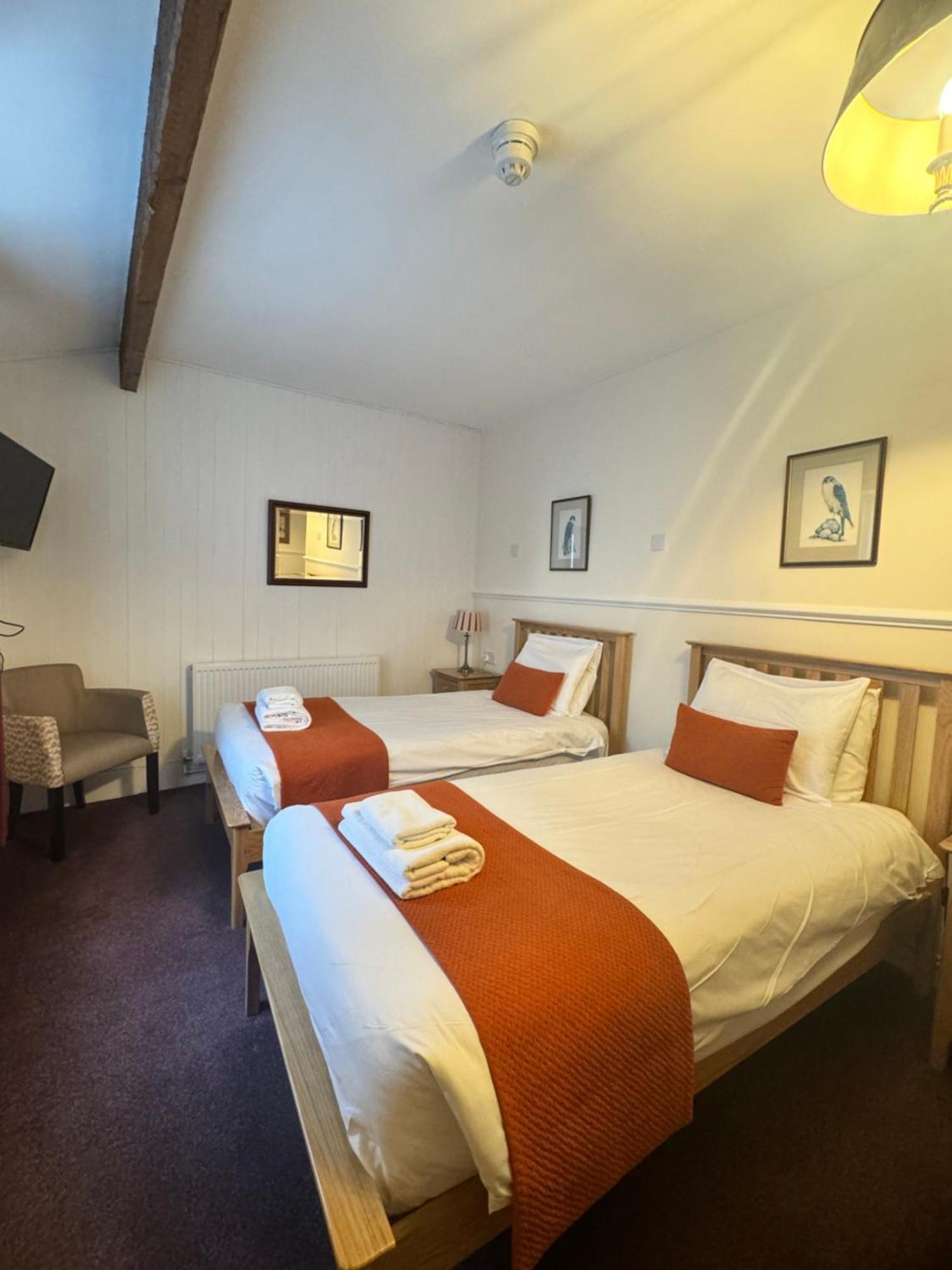 Crown Hotel Cotswold 블로클리 외부 사진