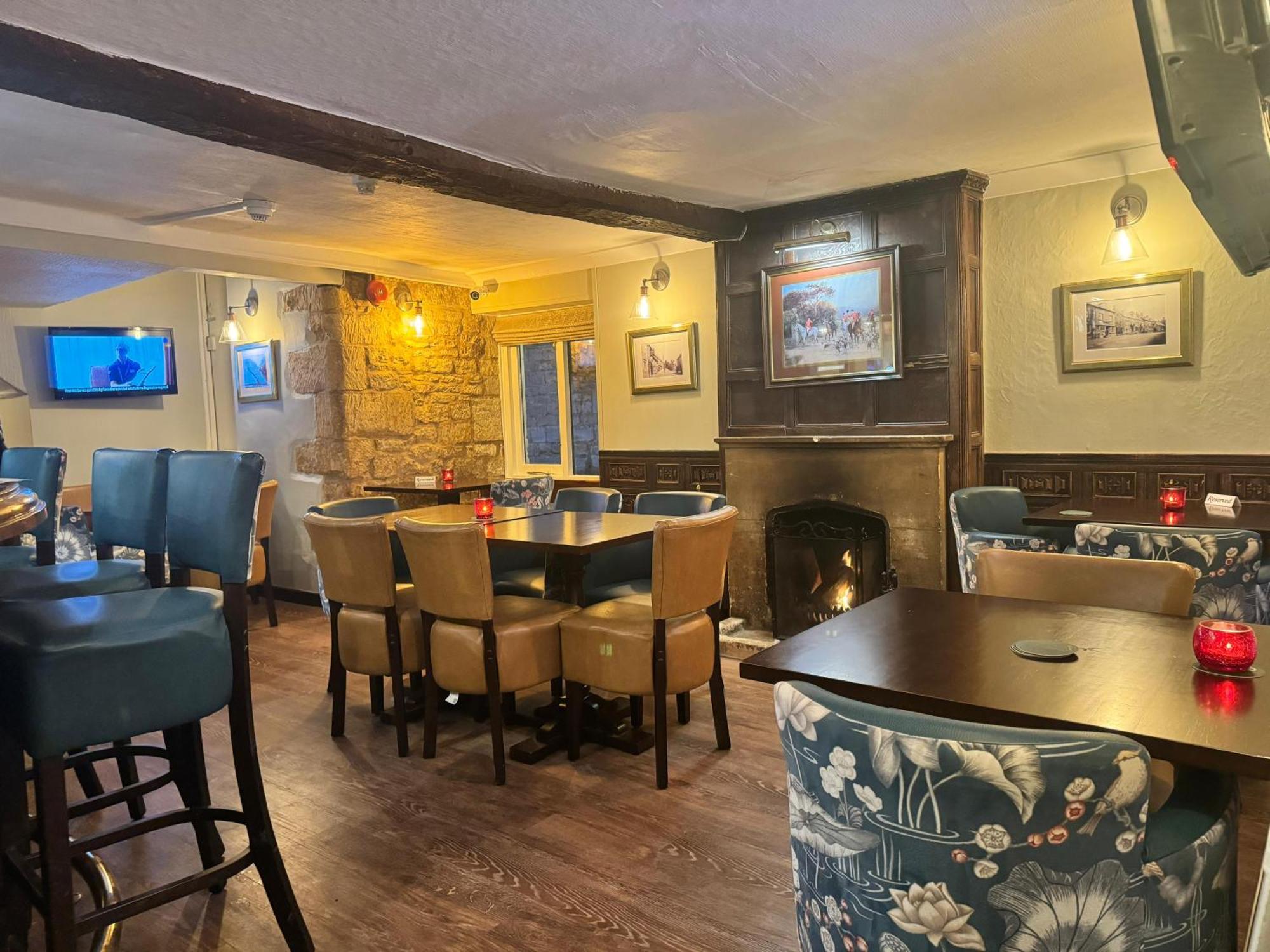 Crown Hotel Cotswold 블로클리 외부 사진
