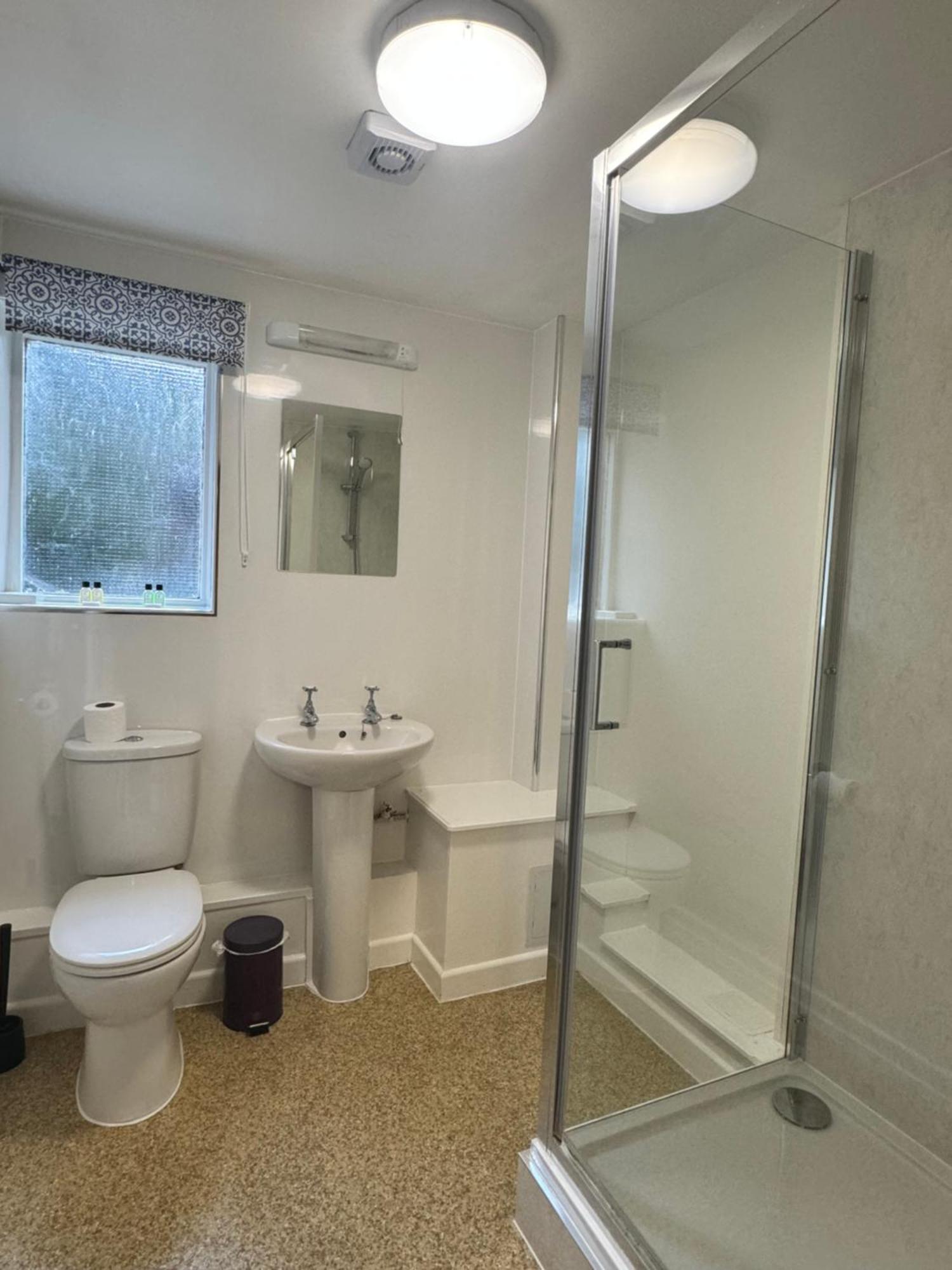 Crown Hotel Cotswold 블로클리 외부 사진