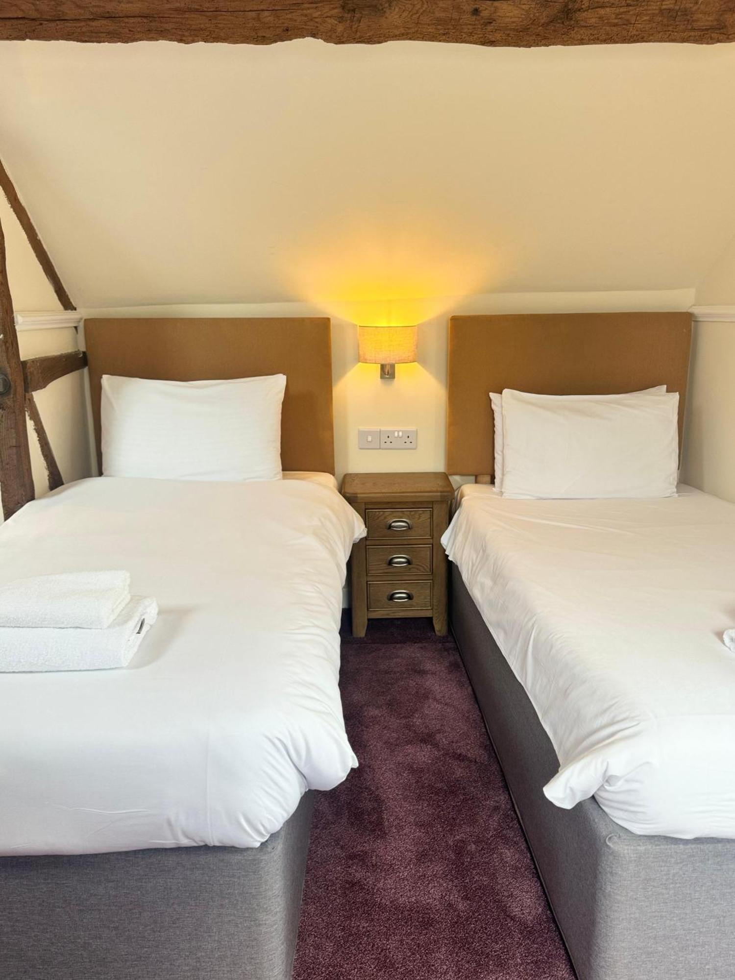 Crown Hotel Cotswold 블로클리 외부 사진