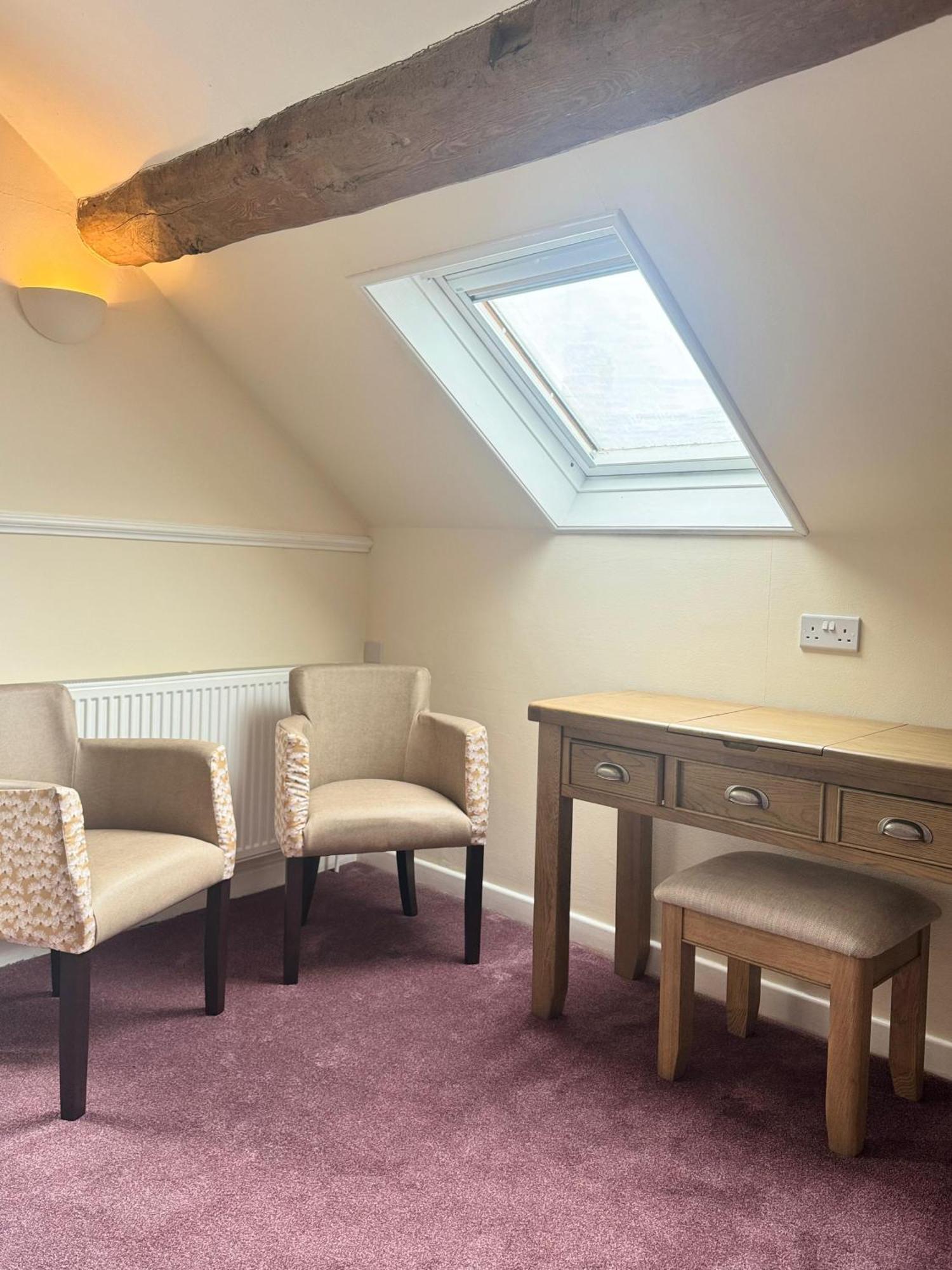 Crown Hotel Cotswold 블로클리 외부 사진