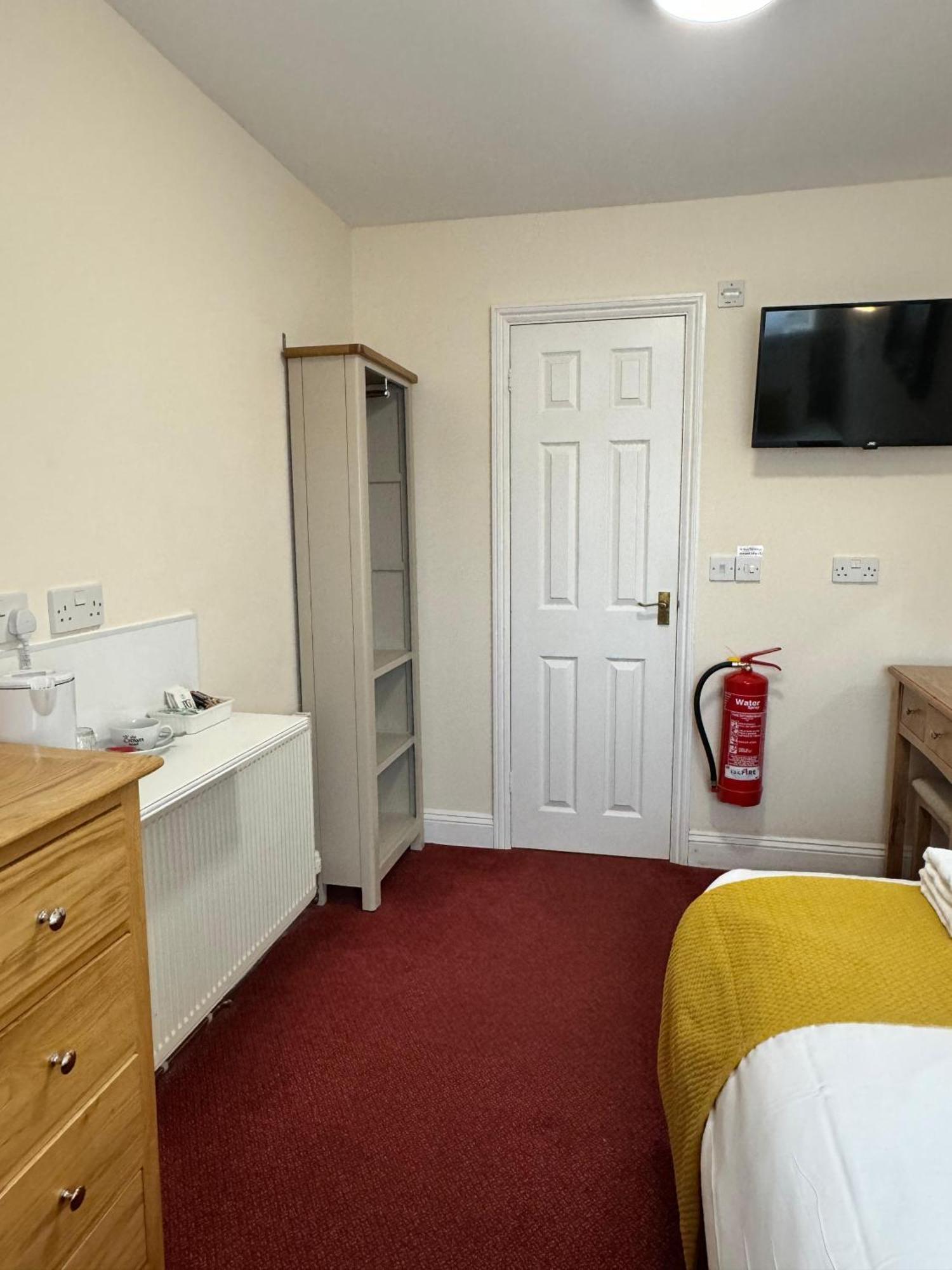 Crown Hotel Cotswold 블로클리 외부 사진