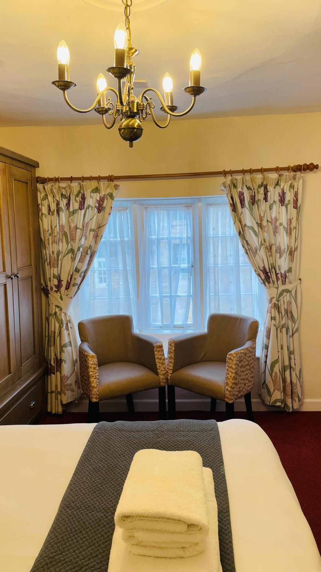 Crown Hotel Cotswold 블로클리 외부 사진